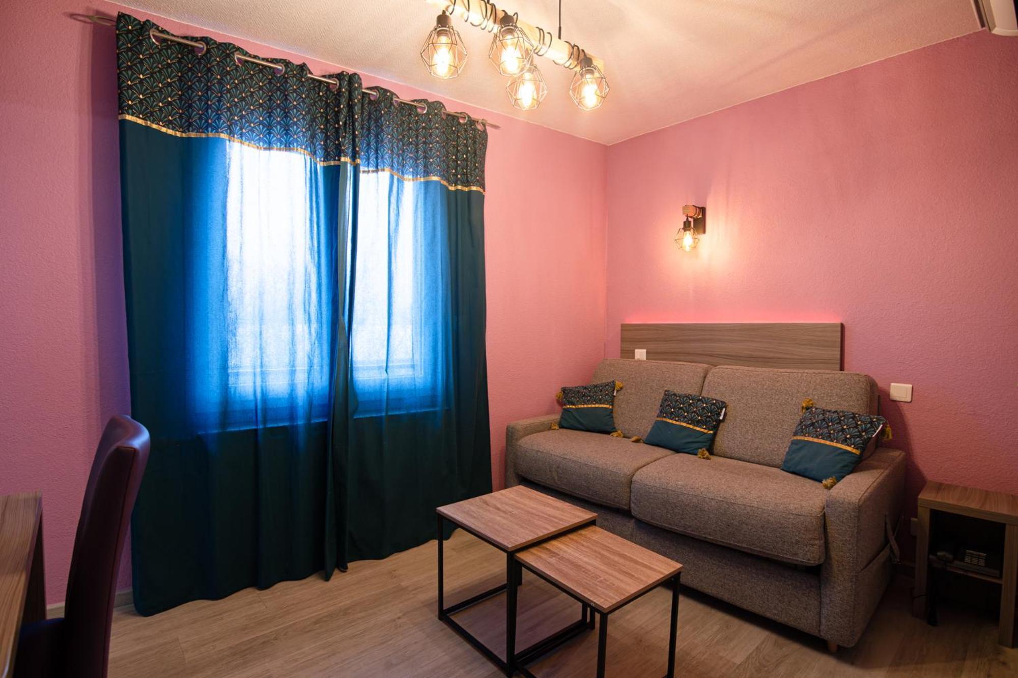 Logis Hotel Centrotel Et Spa Bulles D'Allier Montmarault Dış mekan fotoğraf