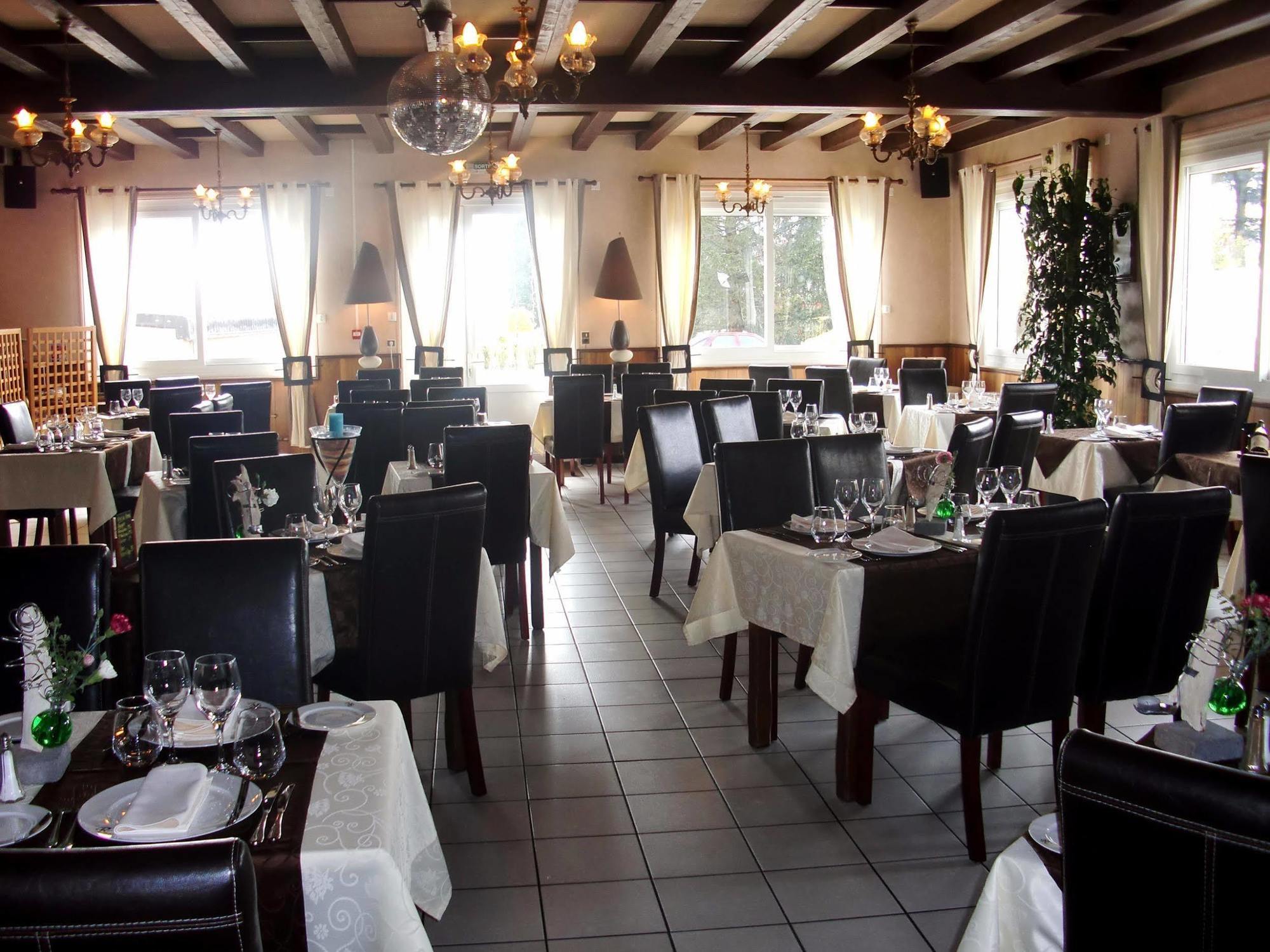 Logis Hotel Centrotel Et Spa Bulles D'Allier Montmarault Dış mekan fotoğraf