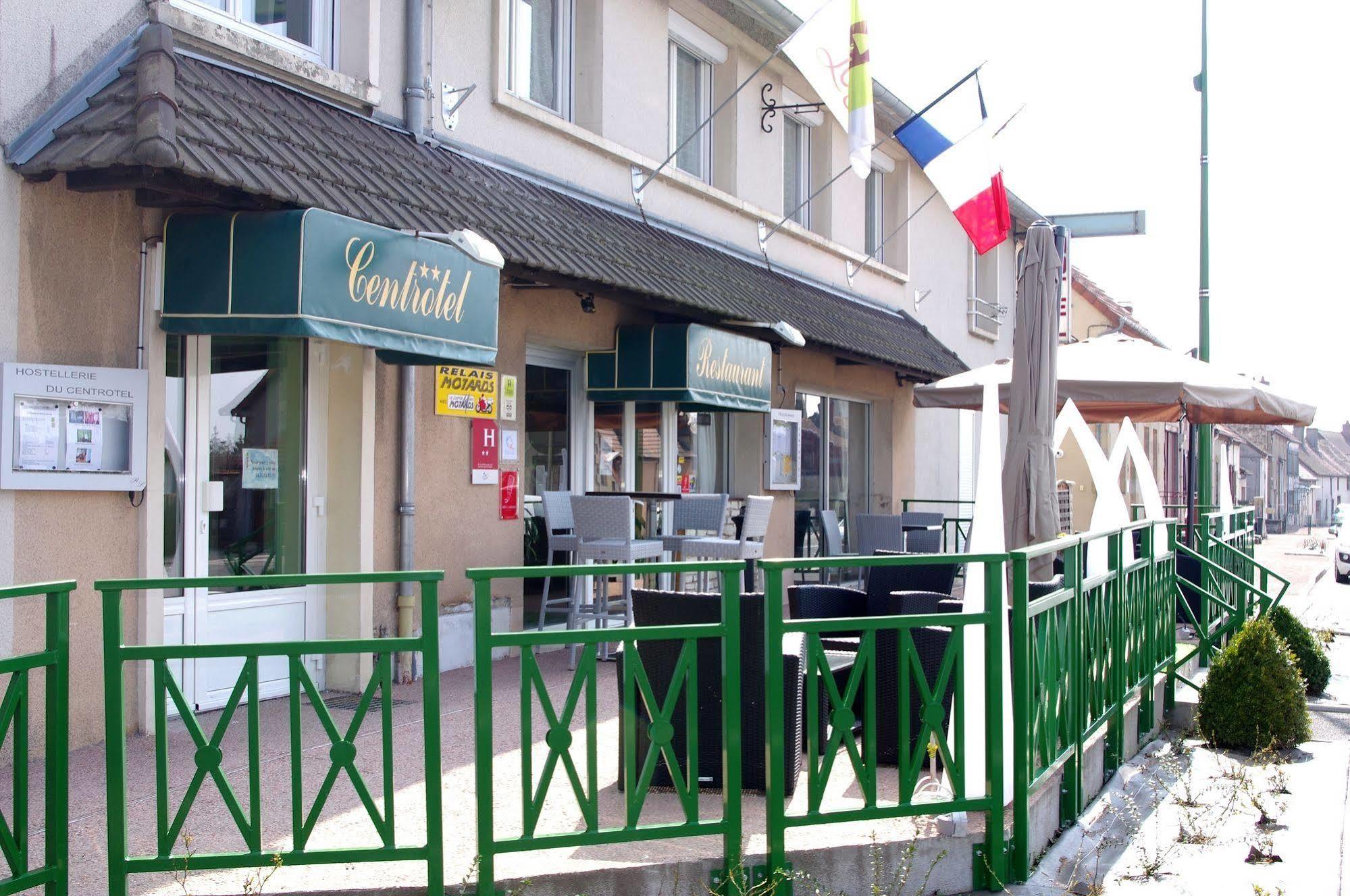 Logis Hotel Centrotel Et Spa Bulles D'Allier Montmarault Dış mekan fotoğraf